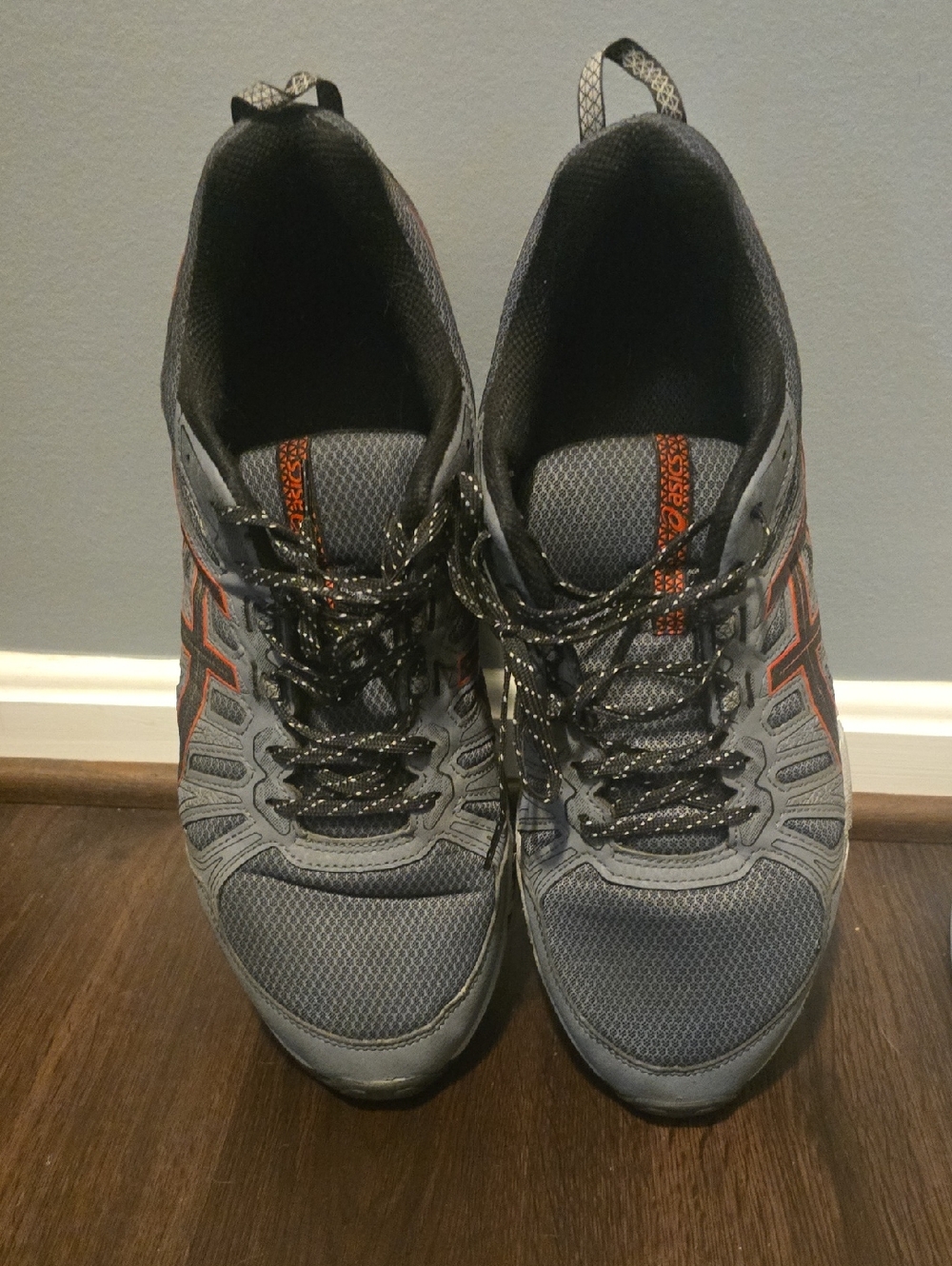 Asics Gel Grey Athletic Sneakers with Red Accents